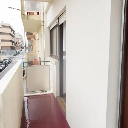 5 Bedroom Flat In Serra Do Pilar דירה וילה נובה דה גאיה