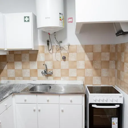 5 Bedroom Flat In Serra Do Pilar וילה נובה דה גאיה